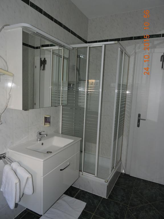 באד וולטרסדורף Gaestehaus Haagen חדר תמונה