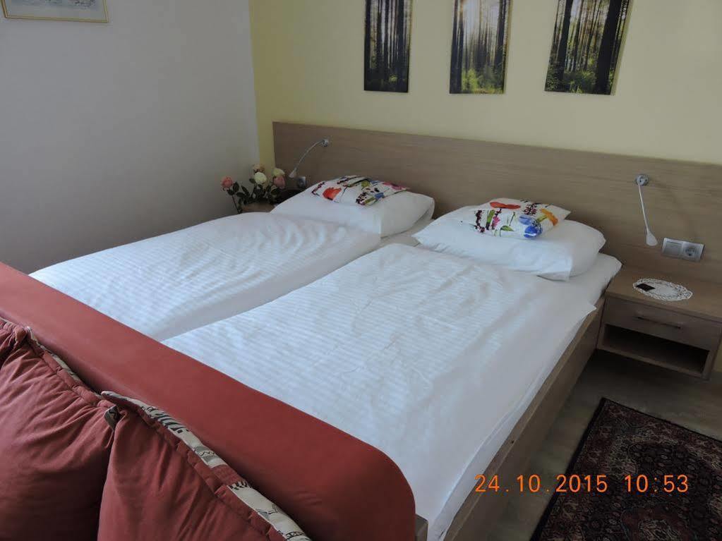 באד וולטרסדורף Gaestehaus Haagen מראה חיצוני תמונה