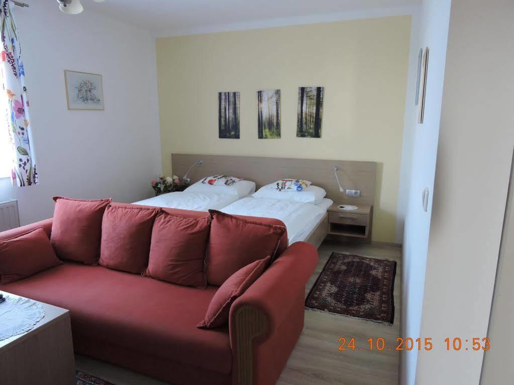 באד וולטרסדורף Gaestehaus Haagen מראה חיצוני תמונה